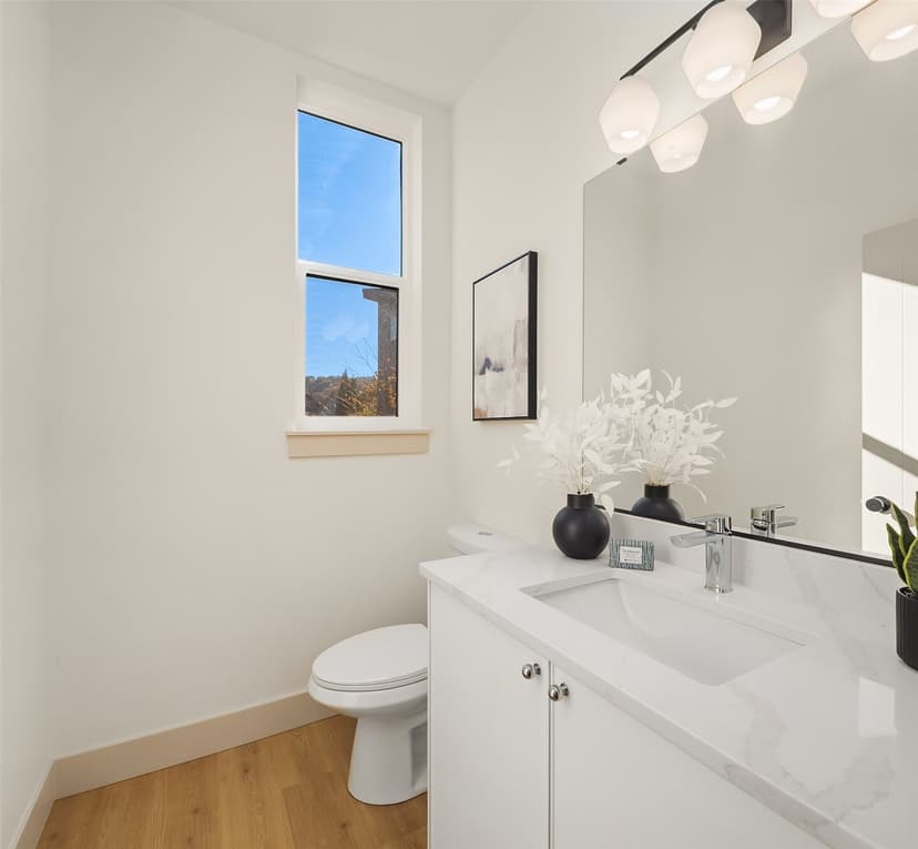 Property photo for 3007 S Dakota St, Seattle photo 18