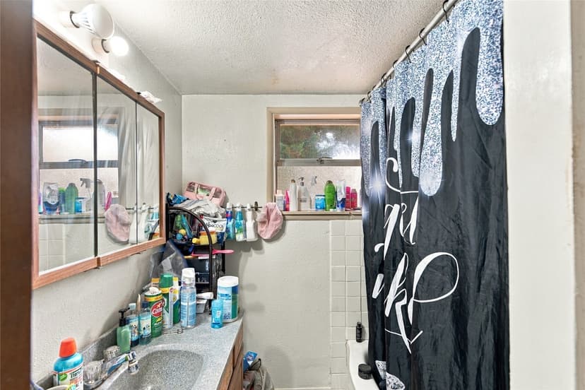 Property photo for 17330 32nd Avenue S, SeaTac photo 6