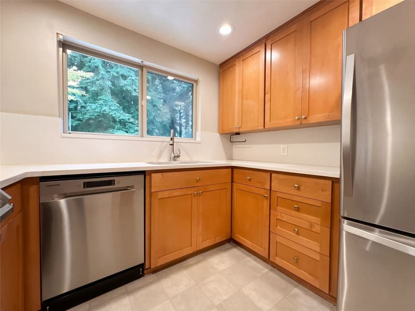 Property photo for 10401 130th Street, Kirkland photo 7