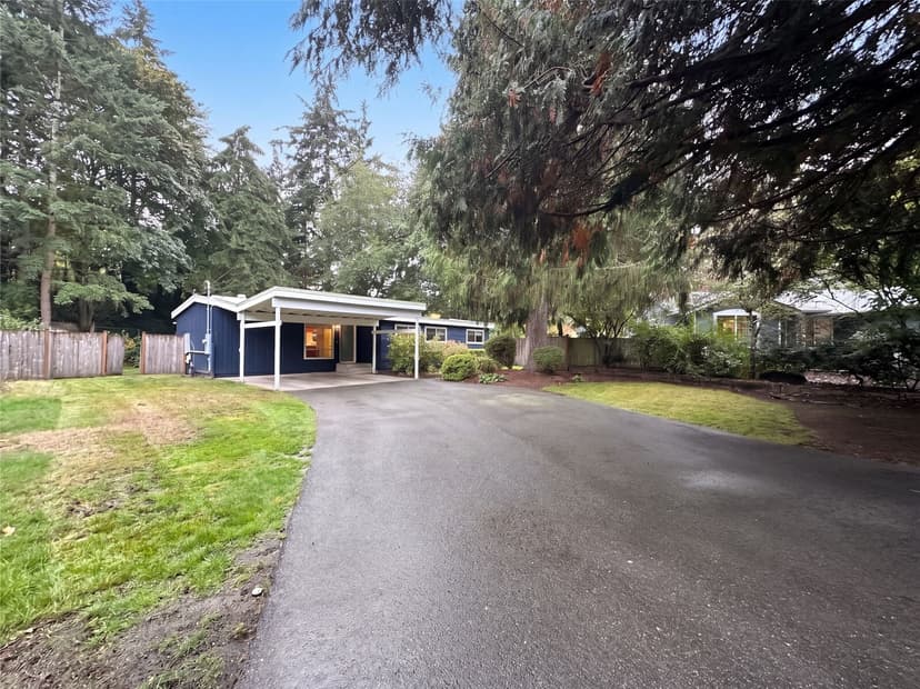 Property photo for 10401 130th Street, Kirkland
