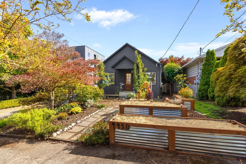 Property photo for 4430 29th Avenue W, Seattle photo 2