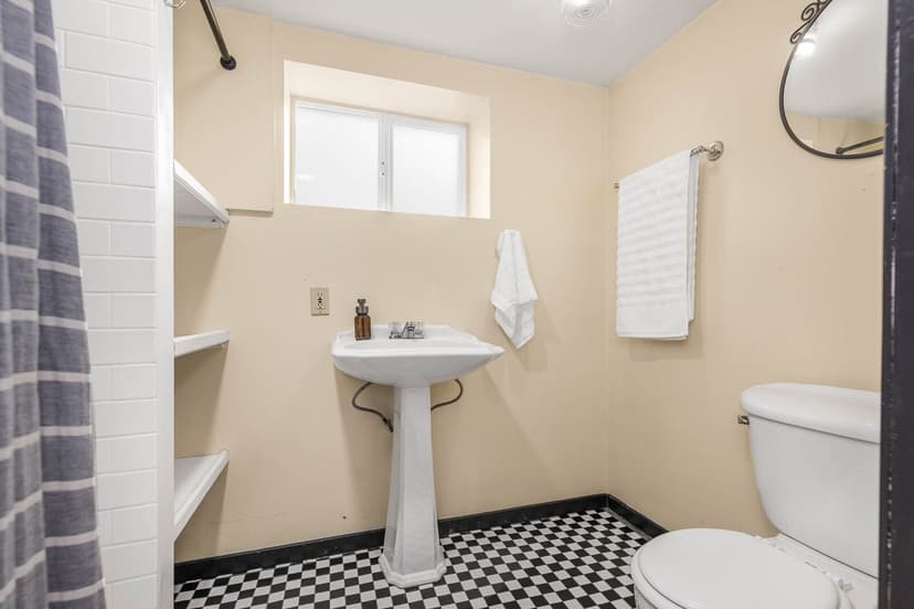 Property photo for 4430 29th Avenue W, Seattle photo 22