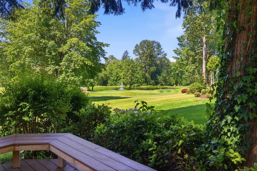 Property photo for 13713 209th Avenue NE, Woodinville photo 17