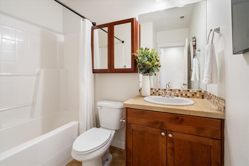 Property photo for 4347 Jill Place S, Seattle photo 19