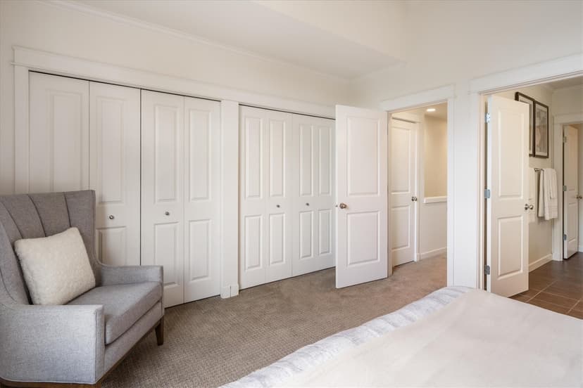 Property photo for 4347 Jill Place S, Seattle photo 15