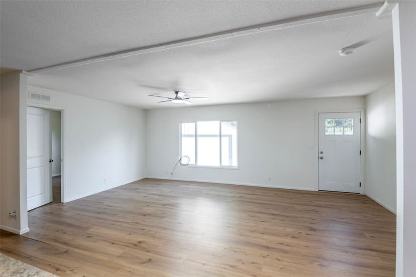 Property photo for 21609 145th Street E, Bonney Lake photo 2