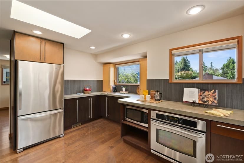 Property photo for 11704 Palatine Avenue N, Seattle photo 13