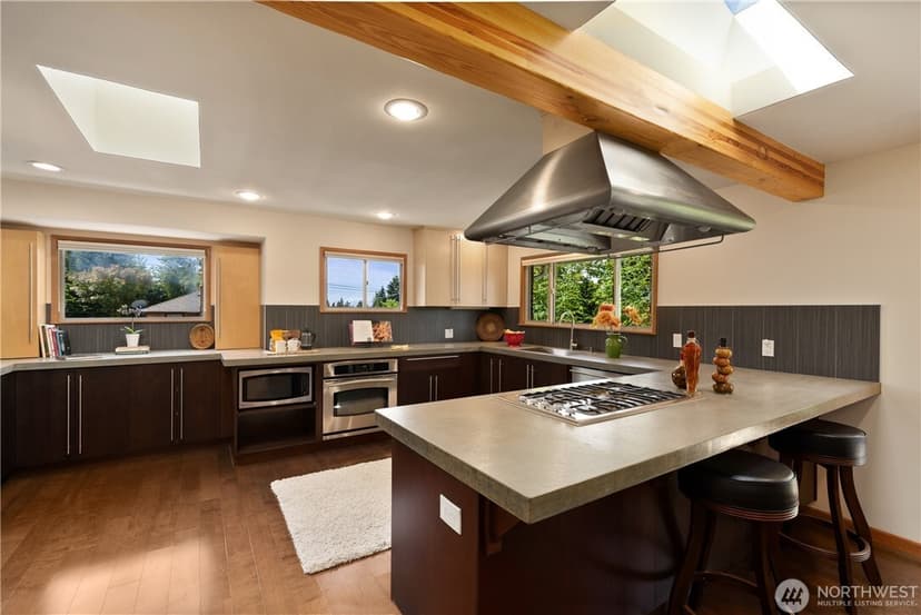 Property photo for 11704 Palatine Avenue N, Seattle photo 12