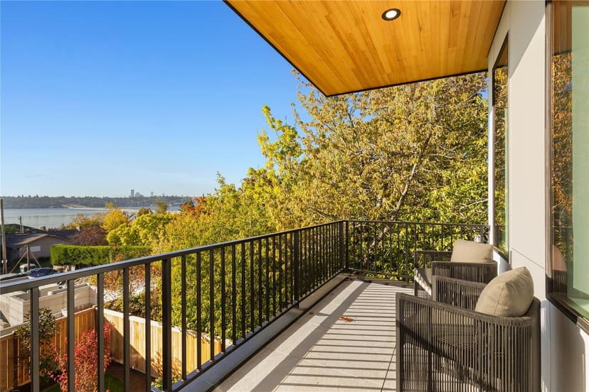 Property photo for 2733 62nd Avenue SE, Mercer Island photo 17