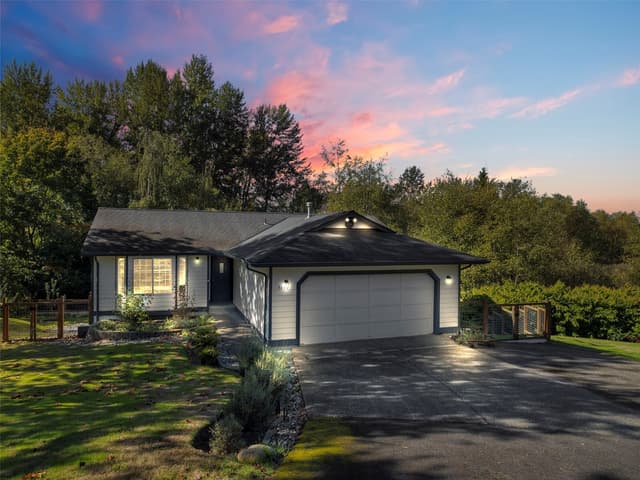 Property photo for 8618 74th Drive NE, Marysville
