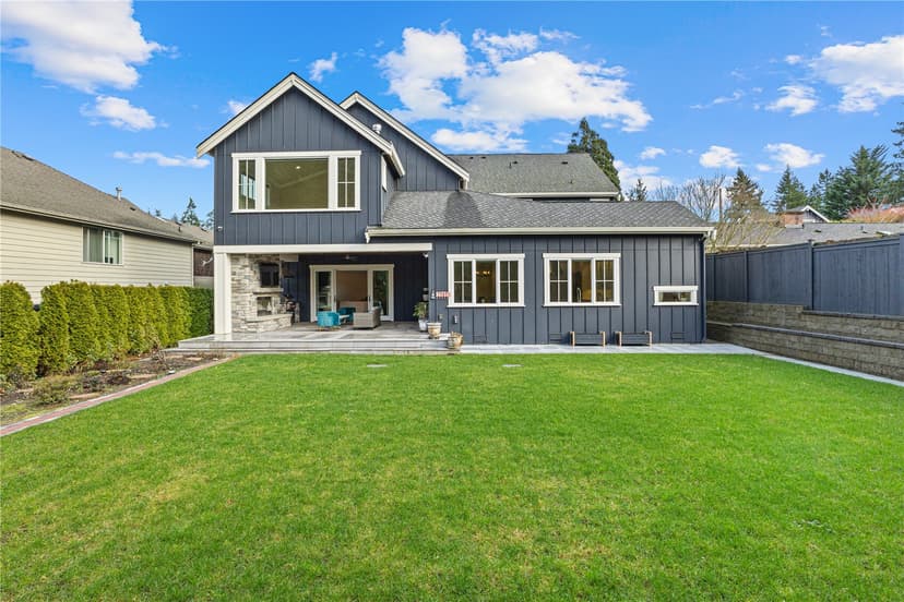 Property photo for 2121 109th Avenue SE, Bellevue photo 11