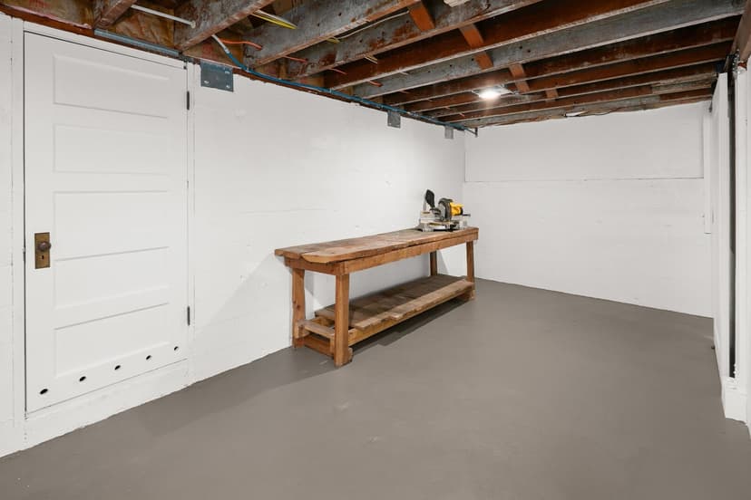 Property photo for 9219 5th Avenue NE, Seattle photo 19