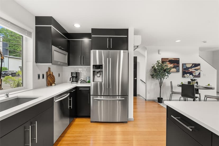 Property photo for 2301 NE 86th Street, Seattle photo 14