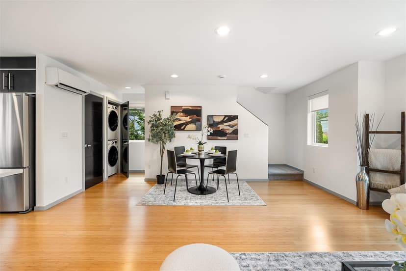 Property photo for 2301 NE 86th Street, Seattle photo 18