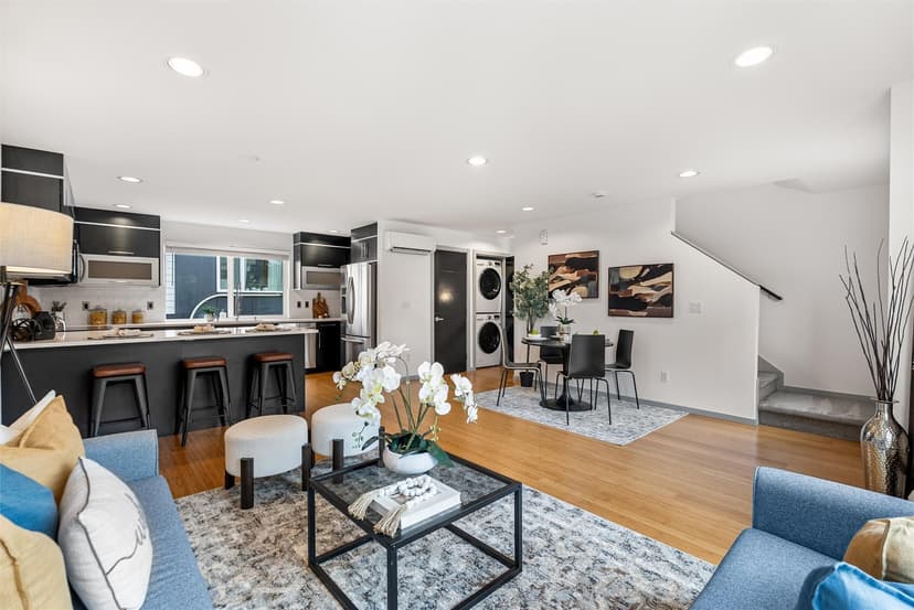 Property photo for 2301 NE 86th Street, Seattle photo 10