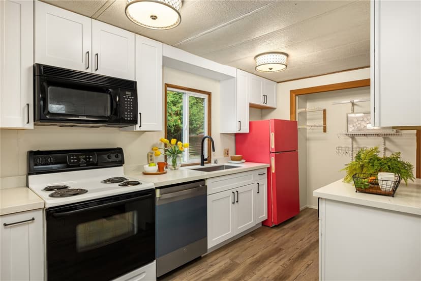 Property photo for 25003 SE 133rd Way, Issaquah photo 6