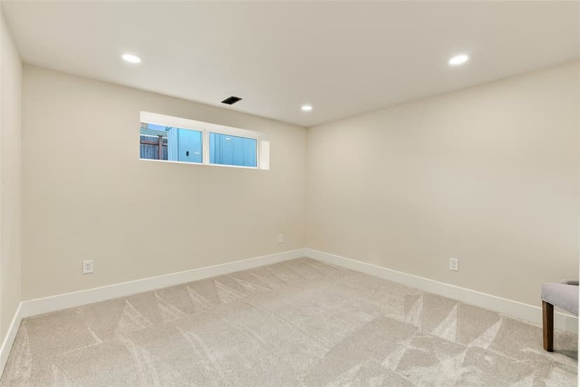 Property photo for 17028 Larch Way, Lynnwood photo 26