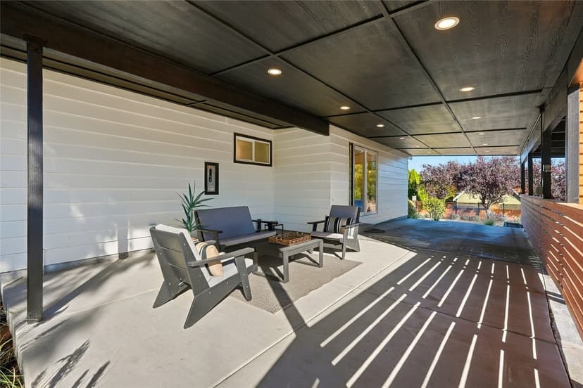 Property photo for 17028 Larch Way, Lynnwood photo 28
