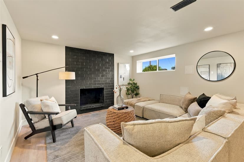 Property photo for 17028 Larch Way, Lynnwood photo 21
