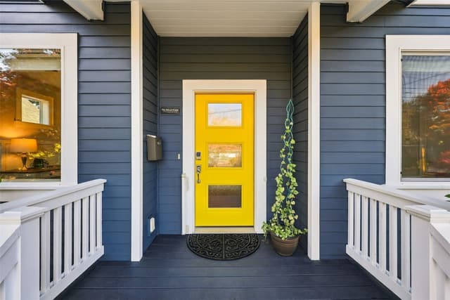 Property photo for 5057 SW Stevens Street, Seattle photo 3