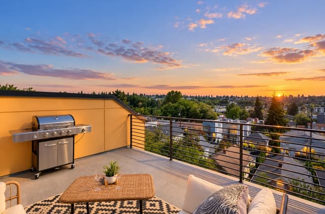 Property photo for 1546 Sturgus Avenue S, Seattle photo 4
