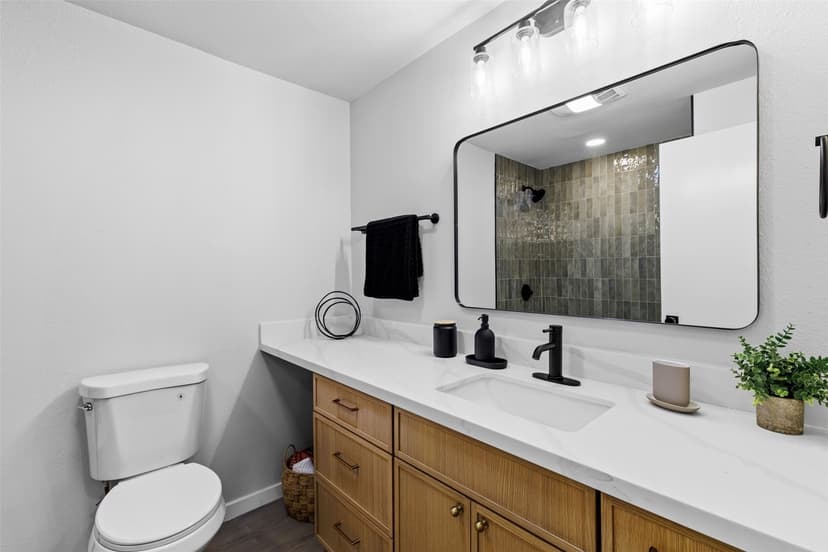 Property photo for 12418 SE 202nd Place, Kent photo 10