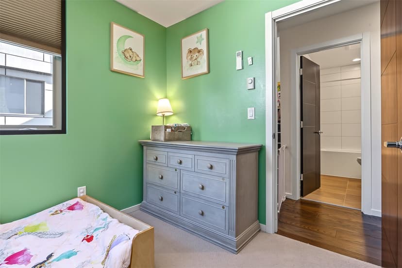 Property photo for 2331 48th Avenue SW #B, Seattle photo 21