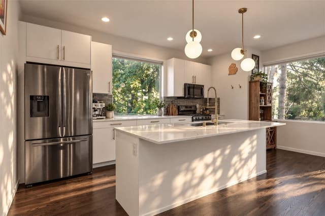Property photo for 2331 48th Avenue SW #B, Seattle photo 4