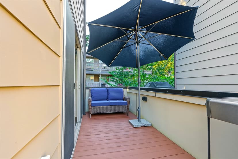 Property photo for 2331 48th Avenue SW #B, Seattle photo 32
