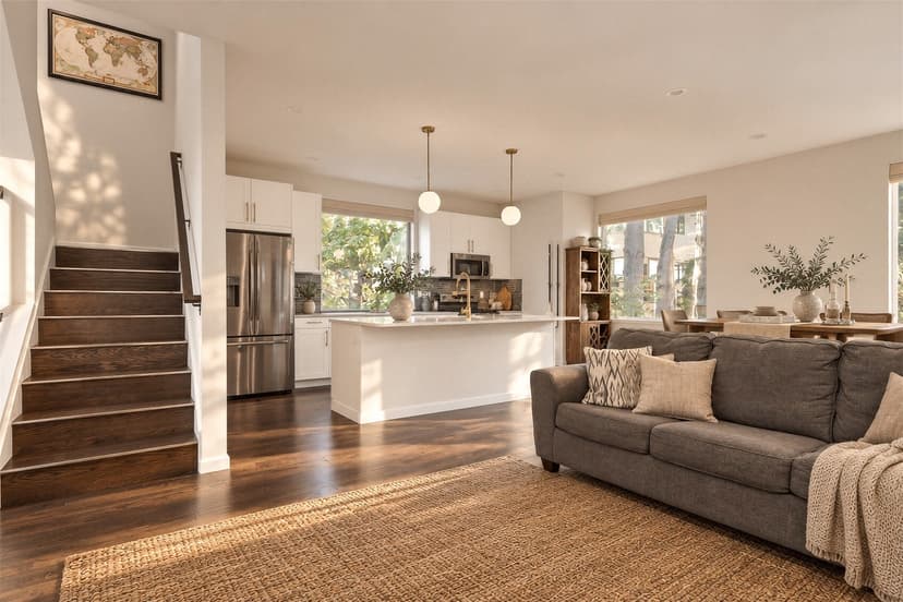 Property photo for 2331 48th Avenue SW #B, Seattle photo 12