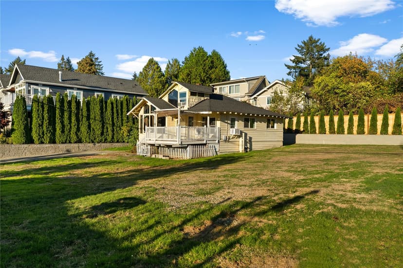 Property photo for 2728 60th Avenue SE, Mercer Island photo 4