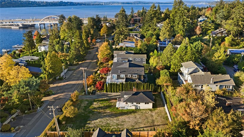 Property photo for 2728 60th Avenue SE, Mercer Island photo 7
