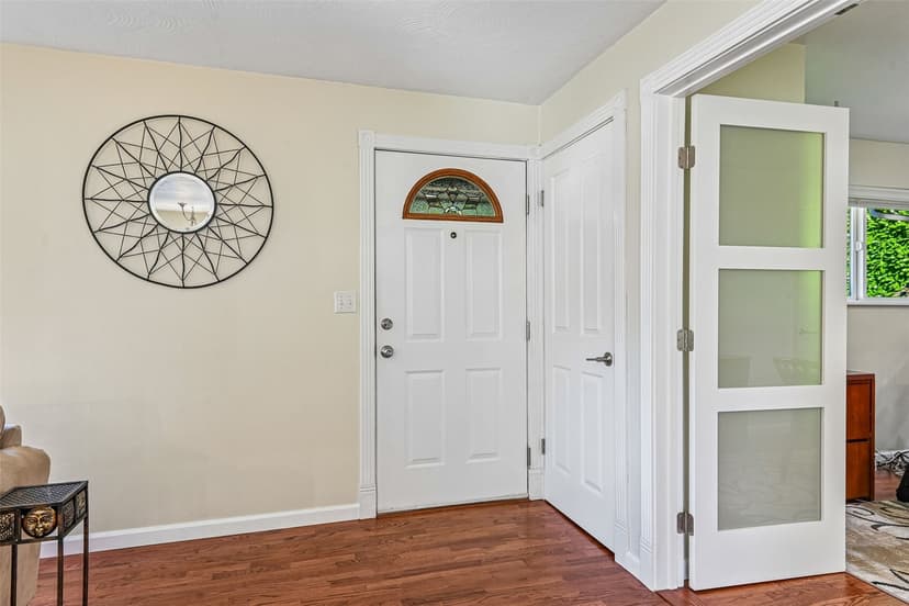 Property photo for 2335 NE 12th Street, Renton photo 5