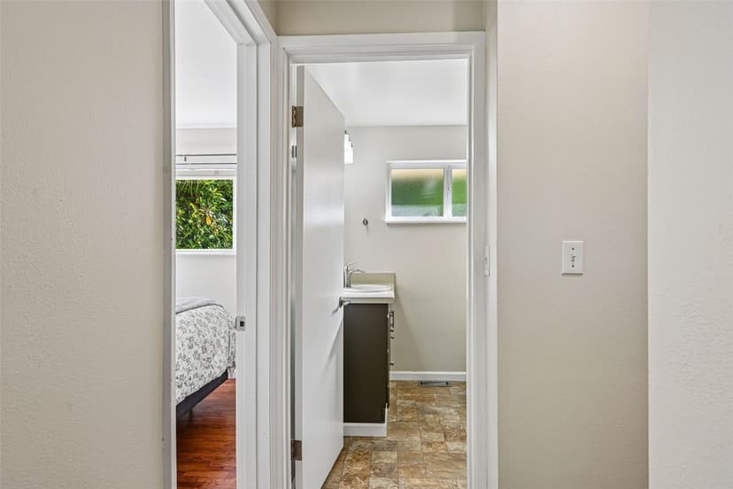 Property photo for 2335 NE 12th Street, Renton photo 32