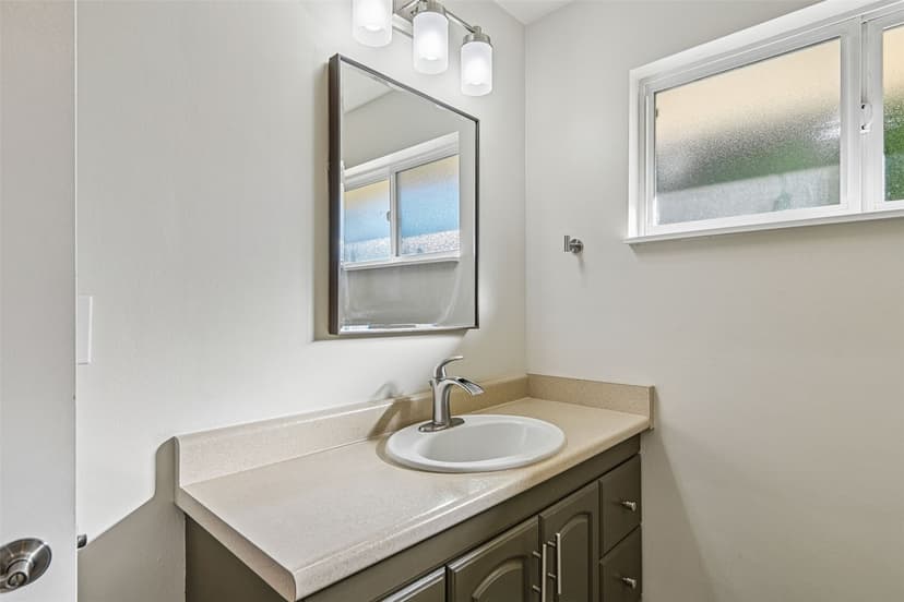Property photo for 2335 NE 12th Street, Renton photo 34