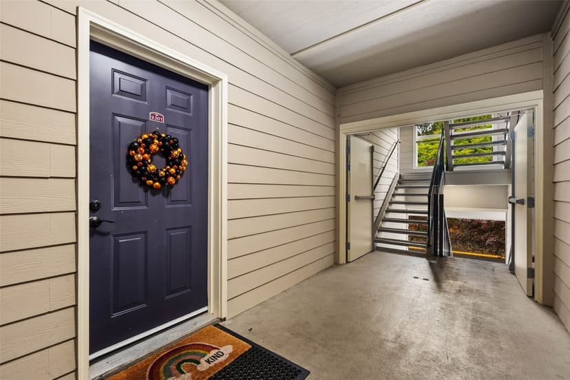 Property photo for 107 164th Street SE #2-301, Bothell photo 2
