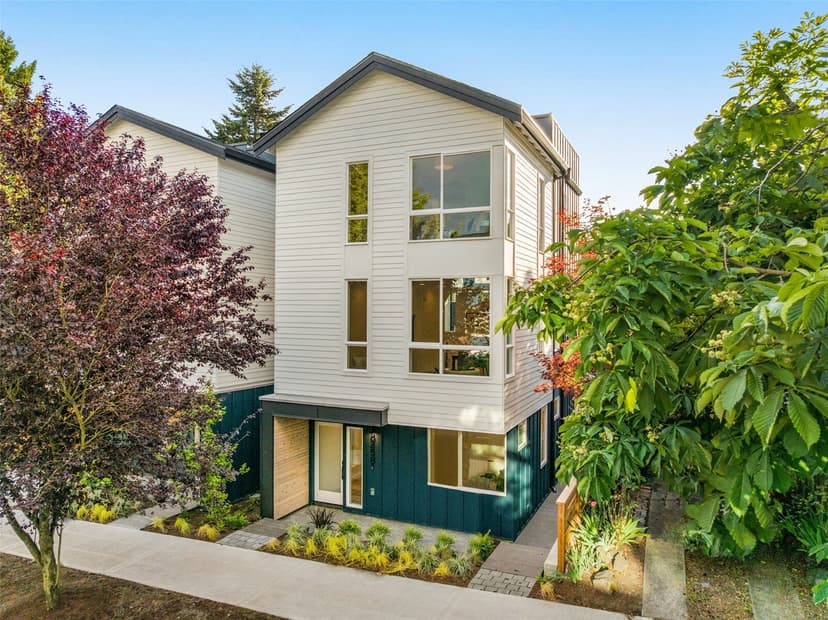 Property photo for 825 B 17th Avenue, Seattle photo 26