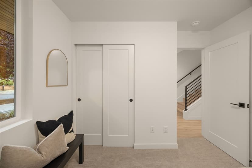 Property photo for 825 B 17th Avenue, Seattle photo 16