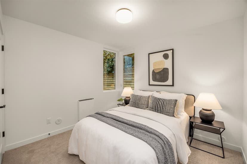 Property photo for 825 B 17th Avenue, Seattle photo 18