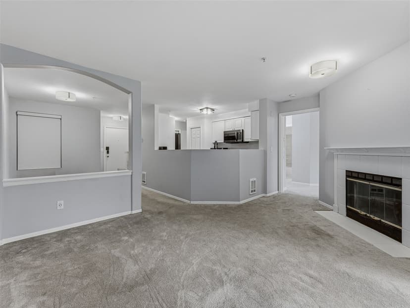 Property photo for 18501 SE Newport Way #H136, Issaquah photo 6