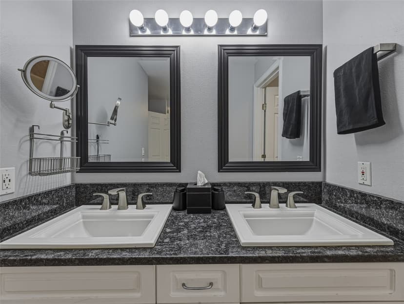 Property photo for 18501 SE Newport Way #H136, Issaquah photo 20