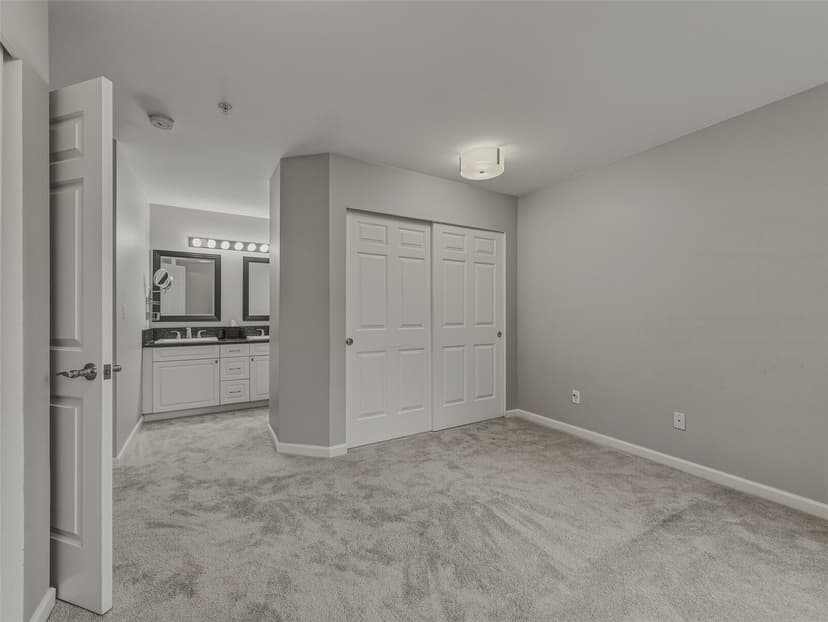 Property photo for 18501 SE Newport Way #H136, Issaquah photo 16