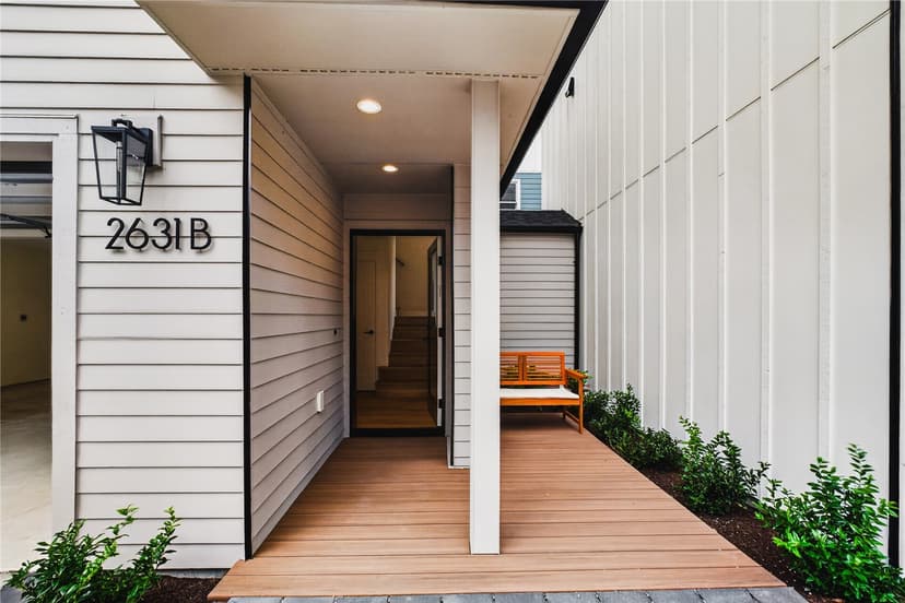 Property photo for 2631 B 34th Avenue W, Seattle
