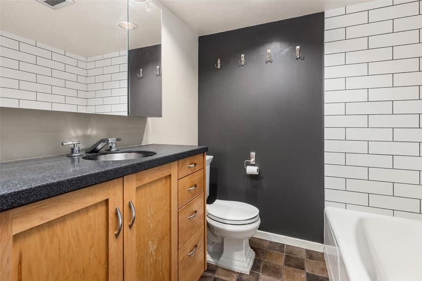 Property photo for 525 Belmont Avenue E #3C, Seattle photo 16