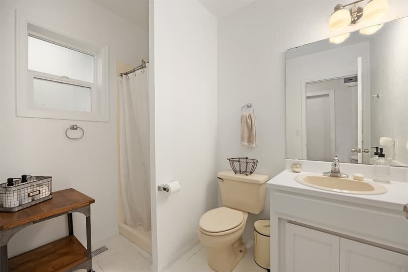 Property photo for 1542 10th Place N, Edmonds photo 25