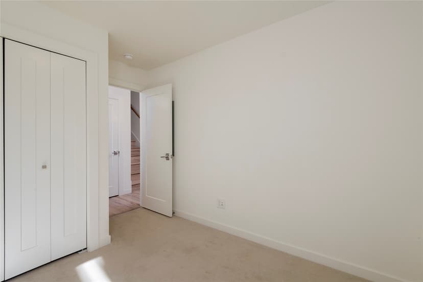 Property photo for 6317 9th Avenue NE #D, Seattle photo 6