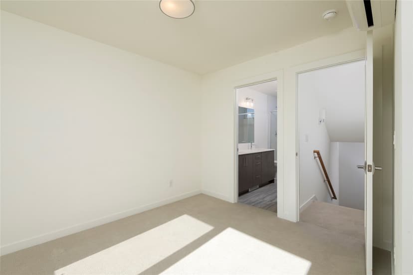 Property photo for 6317 9th Avenue NE #D, Seattle photo 17