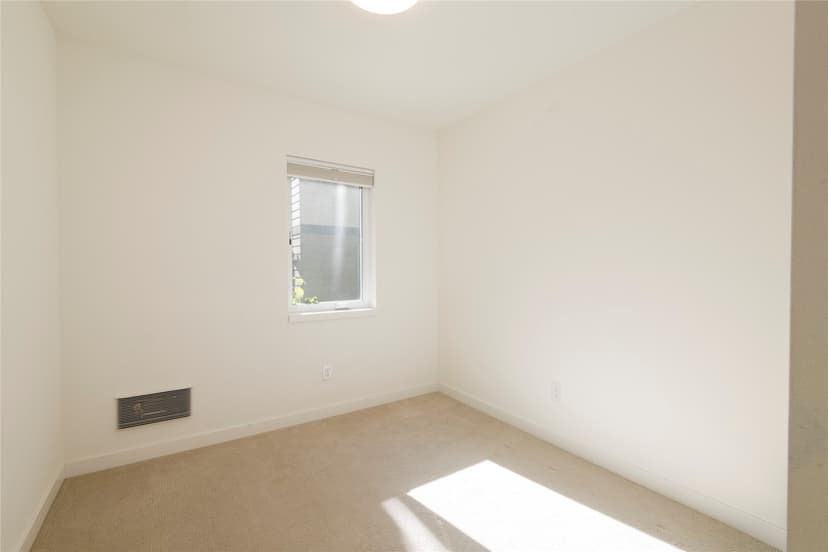 Property photo for 6317 9th Avenue NE #D, Seattle photo 5