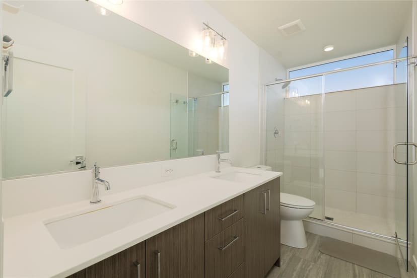 Property photo for 6317 9th Avenue NE #D, Seattle photo 18