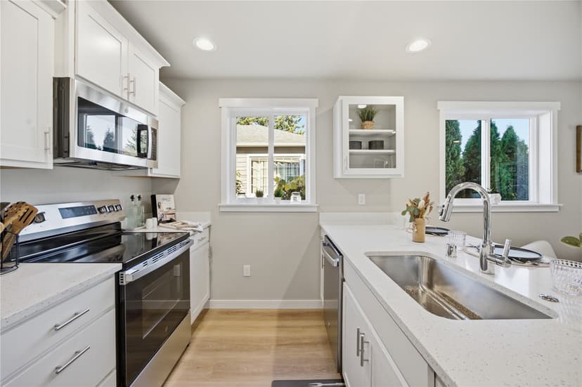 Property photo for 6611 Commercial Avenue #1, Everett photo 5
